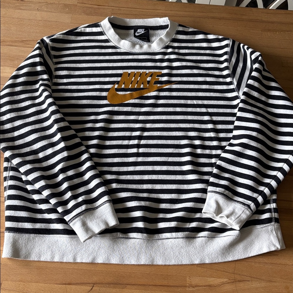 Nike Sweatshirt